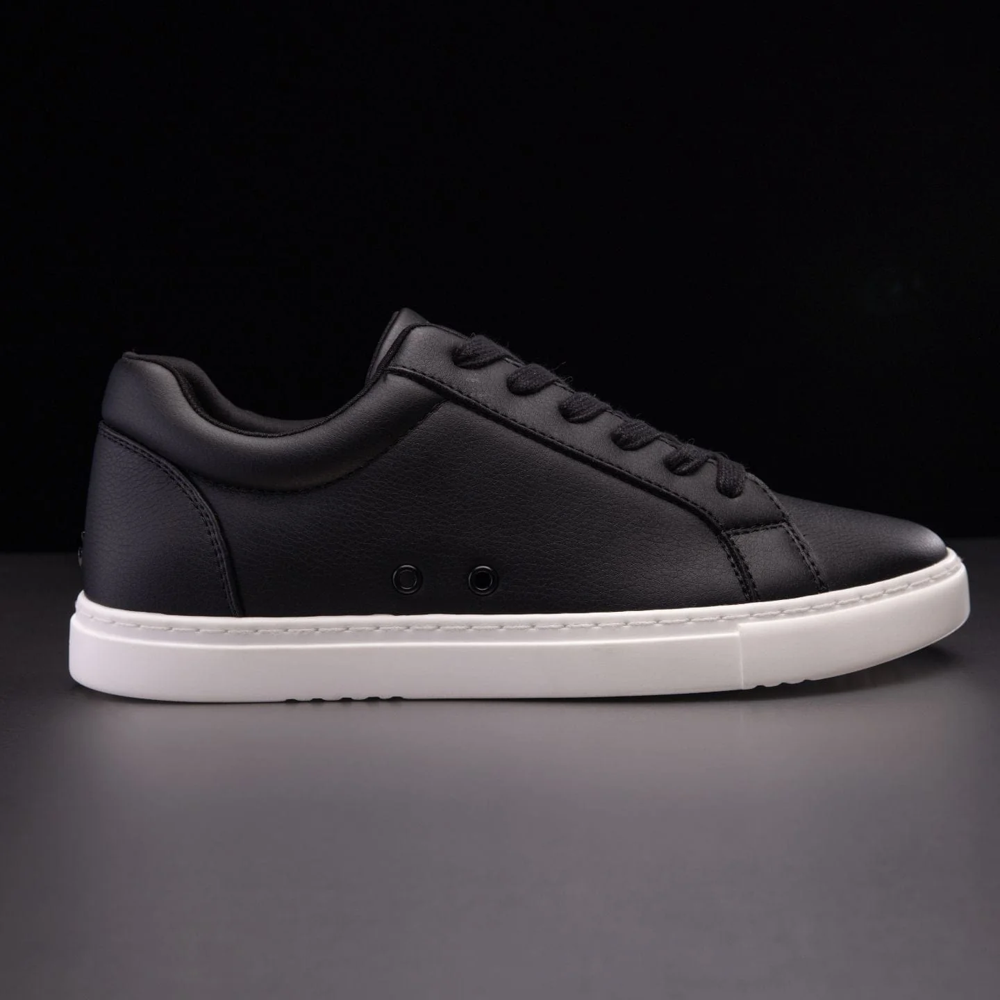 Black Low-top - Image 4