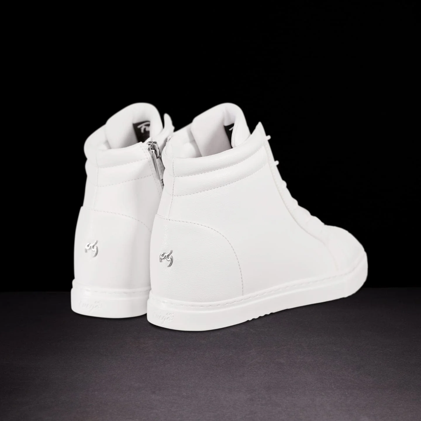 White Wedge - Image 5